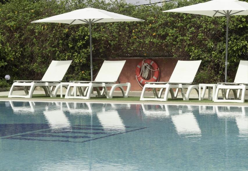Alboran Algeciras Hotel Bagian luar foto